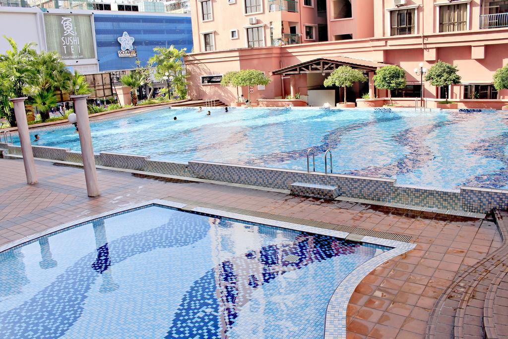 Homestay Marina Court Resort Кота-Кінабалу Екстер'єр фото
